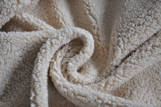 Comfortable Cotton Velvet Fabric: Skin-friendly and Soft, Warm and Nurturing