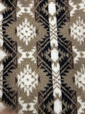100% Polyester Jacquard Faux Lamb Wool 380gsm Effective Door Width 150cm